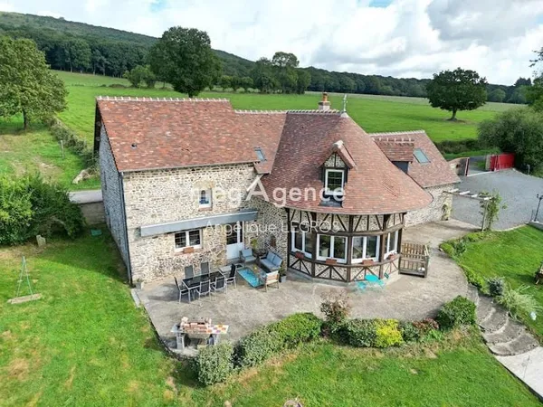 Maison 8 pièces 200 m²