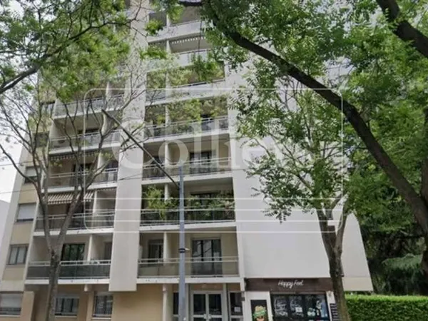 Bureau 48 m²