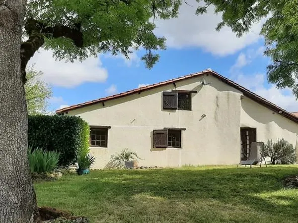 Maison de village en pierre