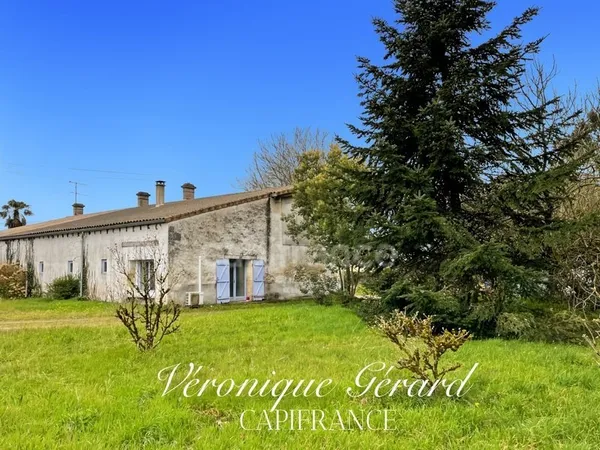 IDEAL INVESTISSEMENT MAISON EN PIERRE SUR environ 1700 M2 DE TERRAIN UB VENTE INTERACTIVE