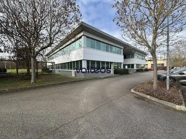 Bureaux 131 m²