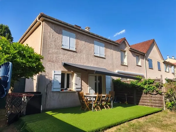 Maison à vendre à VILLEJUIF 97 m2 avec jardin, place de pa
