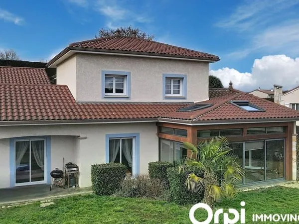 Maison 5 pièces 160 m²