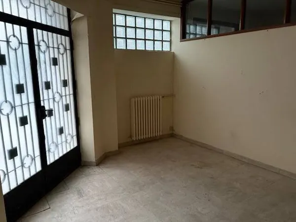 Bureaux 67 m²