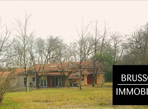 Maison de plain-pied 4 pièces 137 m²