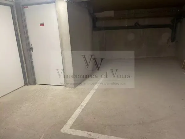 Stationnement Location Vincennes   100€