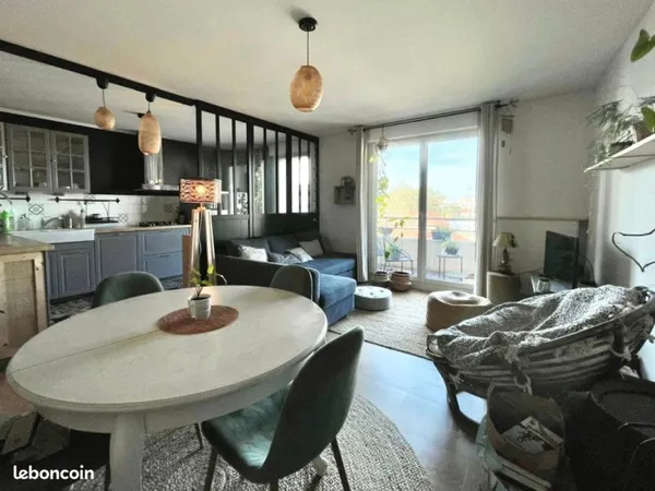 T3 - 72 m² - LYON 3e - MONTCHAT / MONPLAISIR - 4e ETAGE AVEC GARAGE 365000
