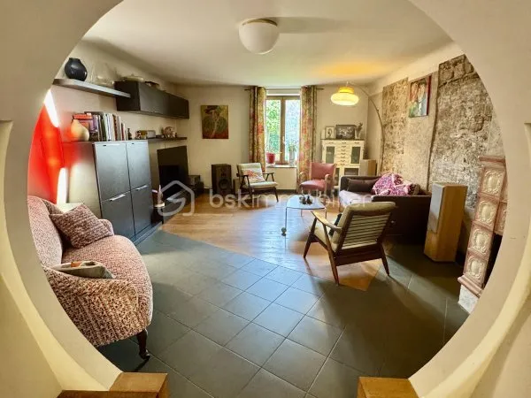 Maison 13 pièces 260 m²