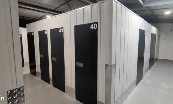 Box self stockage - Garde meubles
