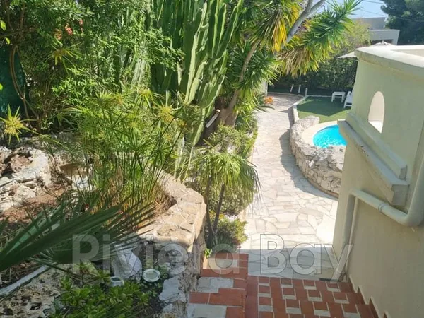 Maison 6 pièces 160 m²