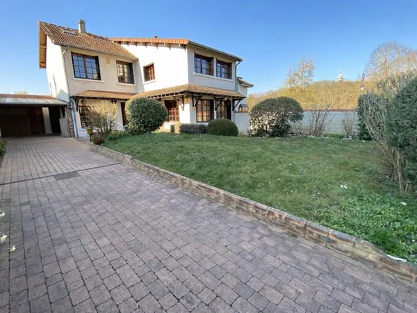Maison 7 pièces 150 m²