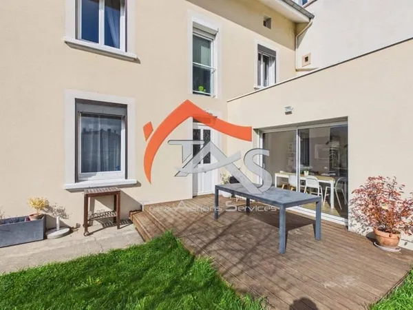 Maison 5 pièces 142 m²