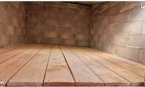 Box garde meuble archives, 6.8 m3. Sécurisé sec, éclairé. Pour stockage de chose divers que vous vou