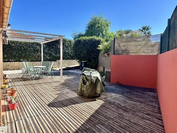 Villa récente 2014, plain pied 4 faces 3 chambres et un garage de 17m2, 66380 Pia.