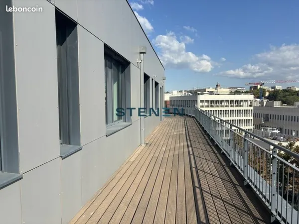Bureaux 1 000 m²