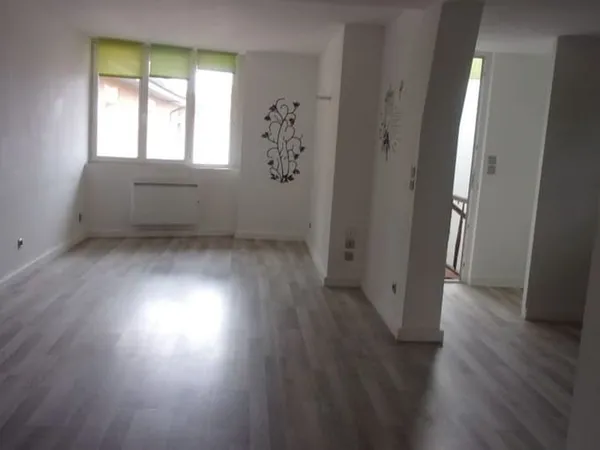 Appartement 2 pièces 81 m²