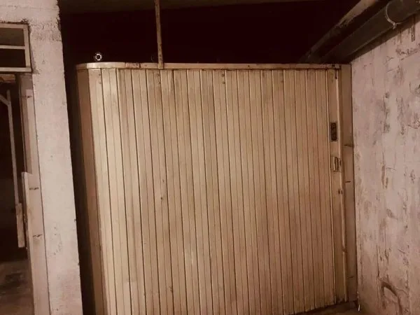 Parking/Garage/Box