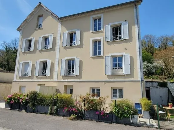Au calme, terrasse et jardinet