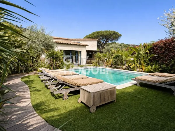 Maison avec piscine de 5 pièces de 185 m²