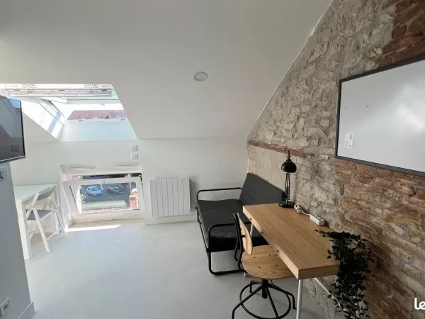 Studio meublé tout équipé