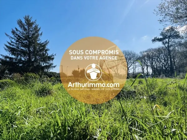 Terrain 841 m²