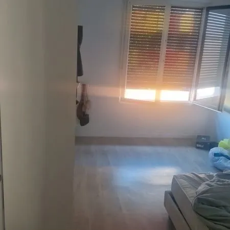 Chambre meublé