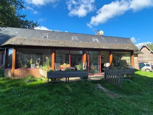 Maison avec piscine 165m2 9 pièces proche FORGES-LES-EAUX (76)