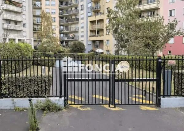 Stationnement à louer 76 - THIAIS 94320