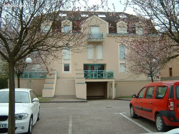 Loue studio Metz saulcy et IRTS