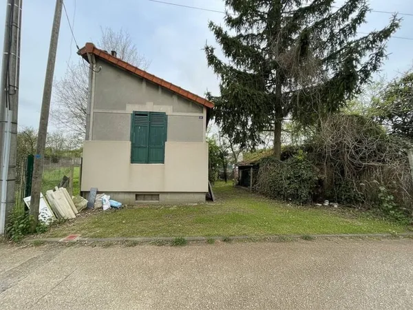 Terrain 302 m²