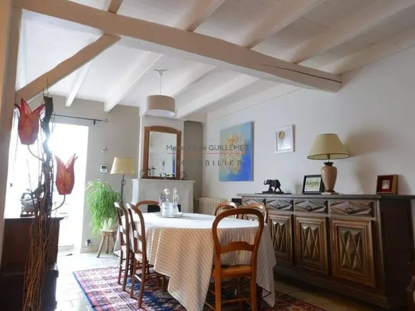 Maison 10 pièces 188 m²