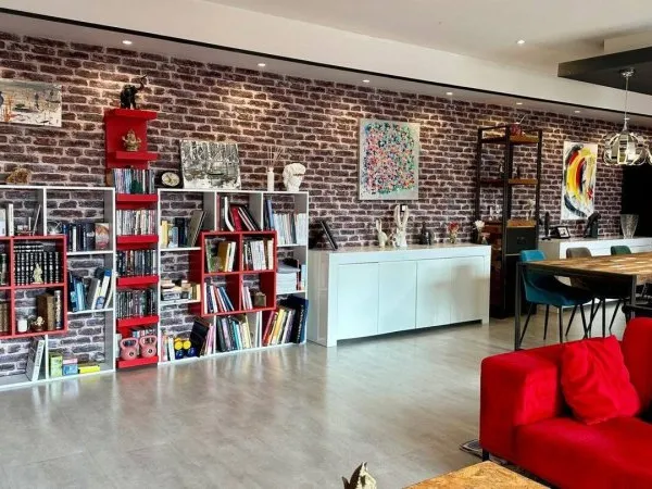 Loft 5 pièces 169 m²