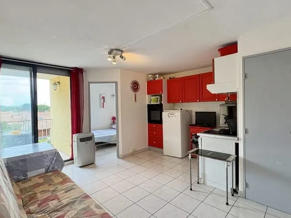 Bas de Saint-Pierre-la-Mer : Appartement T2 avec loggia ouverte