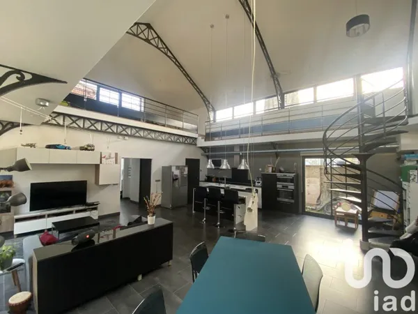 Maison 5 pièces 212 m²