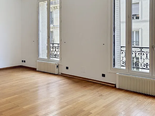 Appartement Paris 3 pièce(s) 50.58 m2