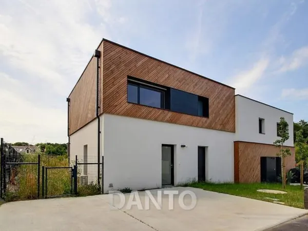 Maison neuve prête à vous accueillir