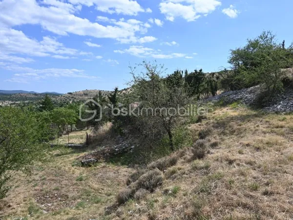 Terrain 1200 m²