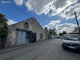 Local 188 m² Orléans