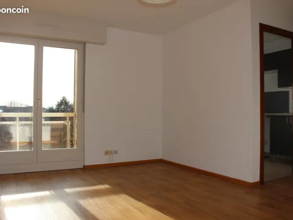 1 pièce 25 M2 avec balcon sans vis à vis