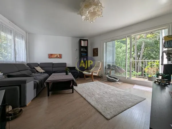 Nantes Appartement 5 pièce(s) 99.47 m2 pour investisseur