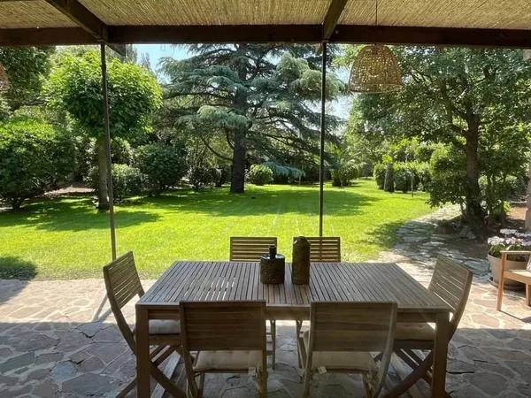 Villa à la vente dans un domaine privé de Grimaud à pied des pla