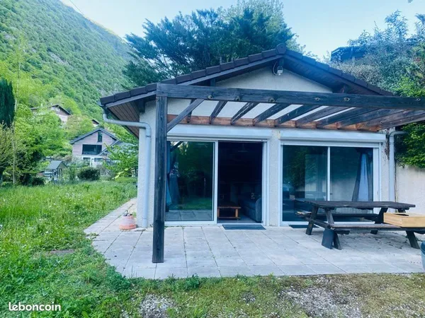 Location meublée maison petit loft bail de mobilité 45m² terrain parking saisonnier