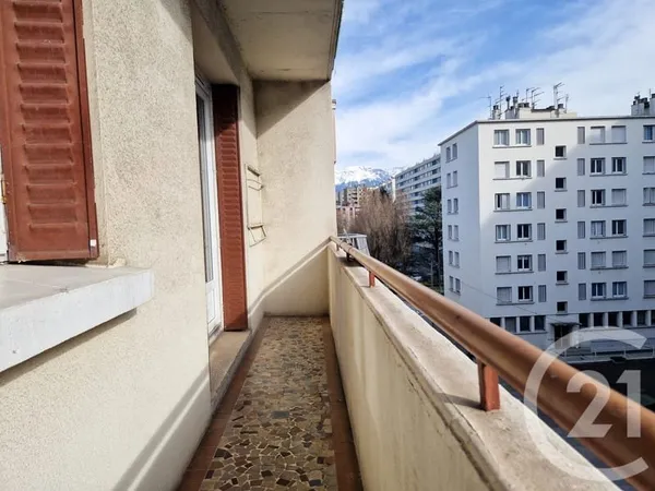 Appartement 4 pièces 64 m²