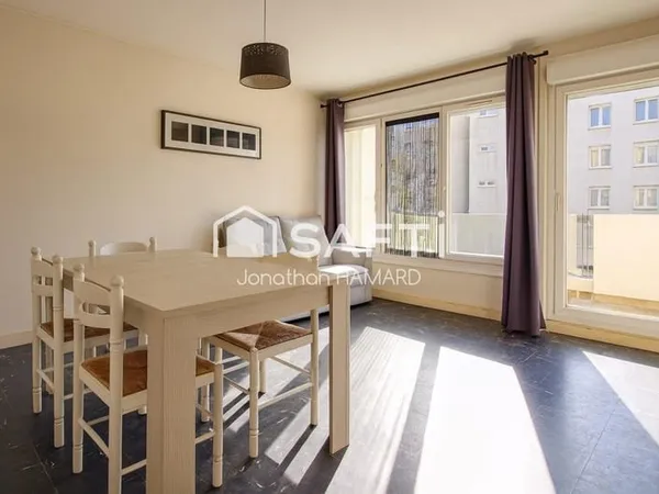 Appartement T4 lumineux et fonctionnel, idéalement situé dans le quartier prisé des Hauts-Pavés  Sa
