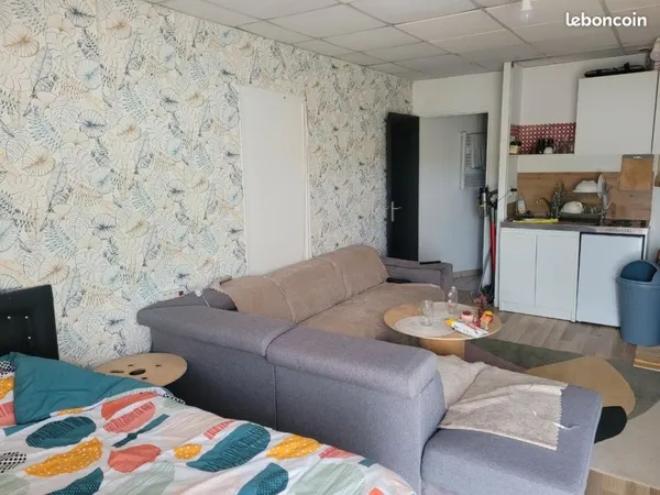 Appartement Location Grâces  18m² 350€