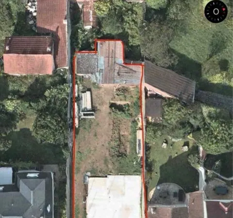 Terrain 540m2 constructible - démolition en cours