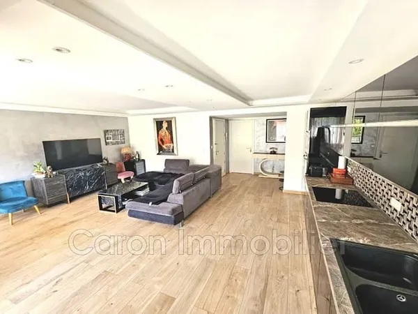 Appartement 4 pièces 82 m²