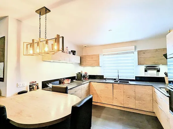 Maison 6 pièces 145 m²