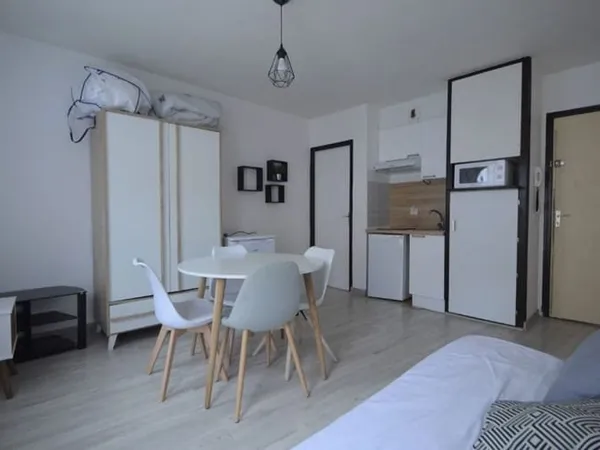 Studio 1 pièce 20 m²