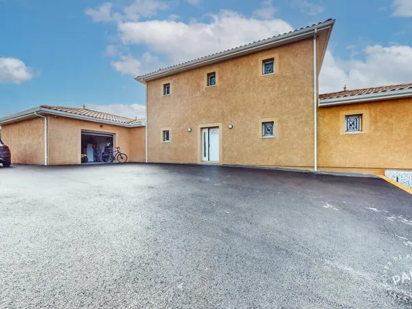 Maison 5 pièces 195 m²